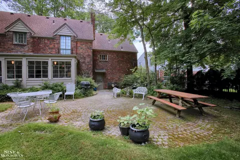 285 Grosse Pointe, Grosse Pointe Farms, MI 48236 photo 38