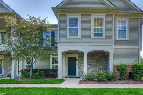 19201 Addington #201, Commerce Twp, MI 48390