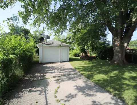 414 E Baltimore Blvd, Flint, MI 48505 photo 22