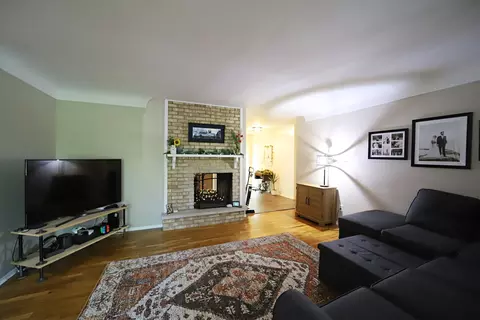 9272 W Carpenter, Flushing, MI 48433 photo 5
