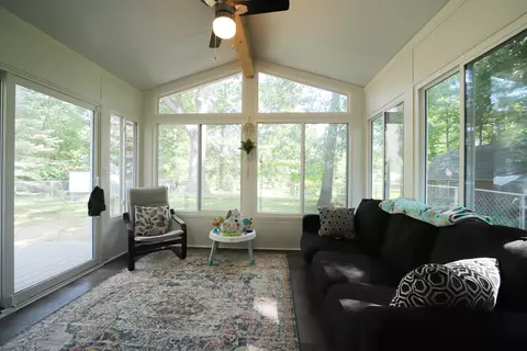 9272 W Carpenter, Flushing, MI 48433 photo 7