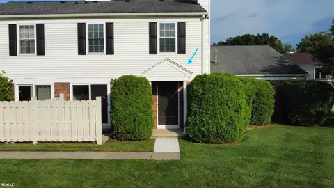 15739 Charleston, Clinton Township, MI 48038