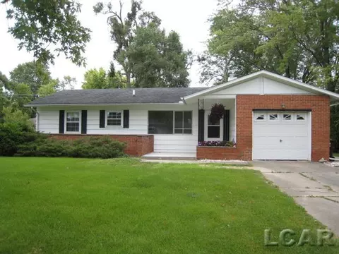 106 Pine, Tecumseh, MI 49286 photo 2