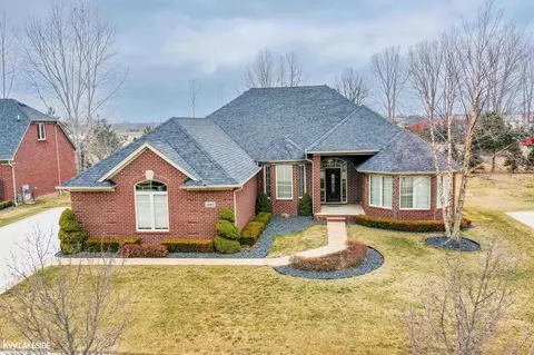 16387 Via Montella, Macomb, MI 48042