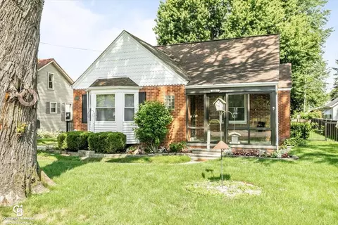 36861 Main, New Baltimore, MI 48047