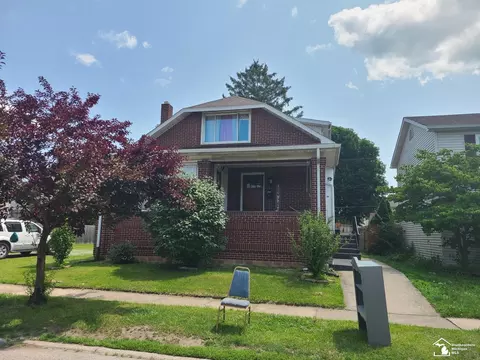 130 Maple Blvd, Monroe, MI 48162