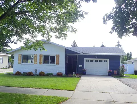 707 Scheurmann, Essexville, MI 48732