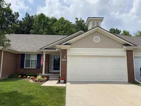 47235 Admirals Cv, New Baltimore, MI 48051