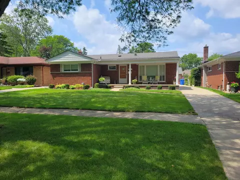 27737 Lorraine, Warren, MI 48093