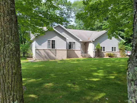14 Weston, Gladstone, MI 49837