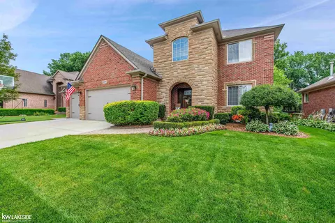 22070 Sturgeon Riv, Macomb, MI 48042