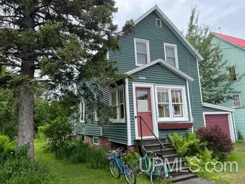 57415 Tenth, Calumet, MI 49913