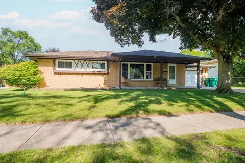 1092 Borgstrom, Ypsilanti, MI 48198