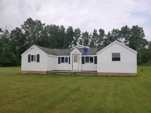 31601 32 Mile, Richmond, MI 48062
