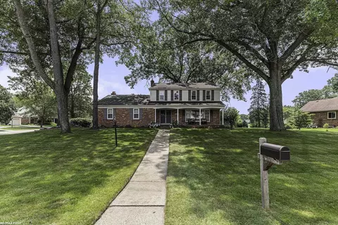 8786 Annsbury, Shelby Township, MI 48316