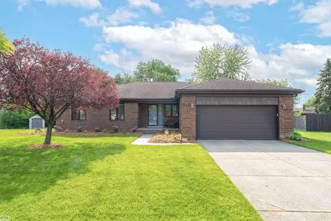 40616 Malvern, Sterling Heights, MI 48310