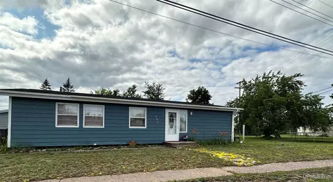 106 Caribou, Gwinn, MI 49841
