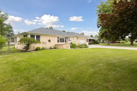 2111 Borton, Essexville, MI 48732