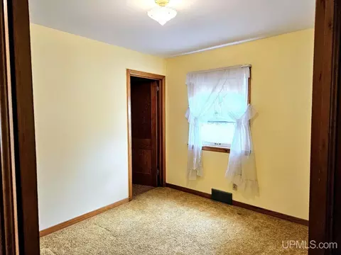 1308 Hancock, Wakefield, MI 49968 photo 16