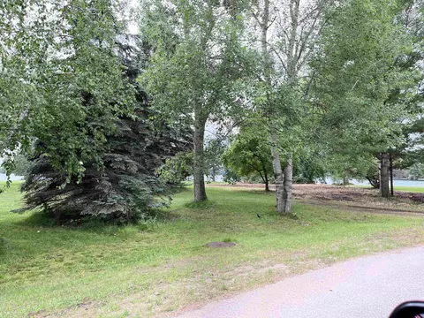 78 Middle Hvn, Gladwin, MI 48624 photo 4