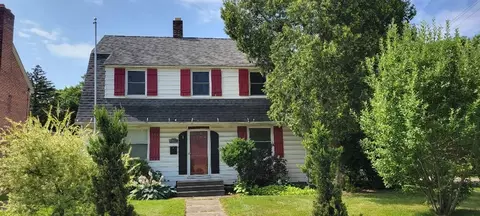 1723 Gratiot, Saginaw, MI 48602