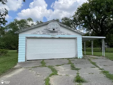 2439 S Vassar, Davison, MI 48423 photo 12