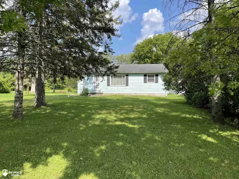 2439 S Vassar, Davison, MI 48423