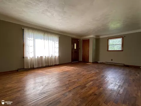 2439 S Vassar, Davison, MI 48423 photo 4