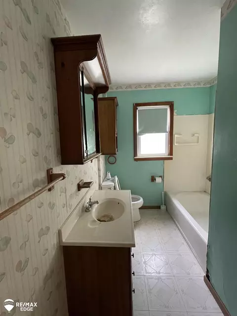2439 S Vassar, Davison, MI 48423 photo 7