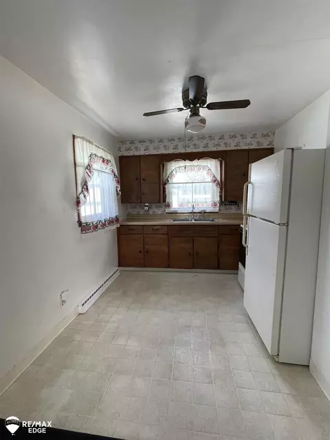 2439 S Vassar, Davison, MI 48423 photo 3