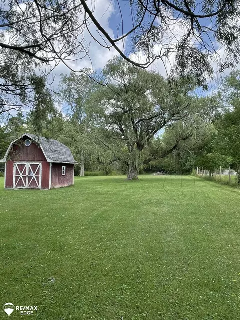 2439 S Vassar, Davison, MI 48423 photo 14