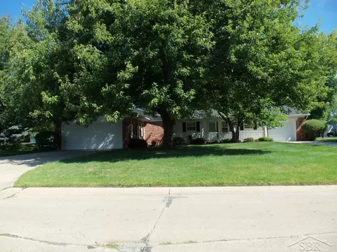 5660 N Colony #5662, Saginaw, MI 48638