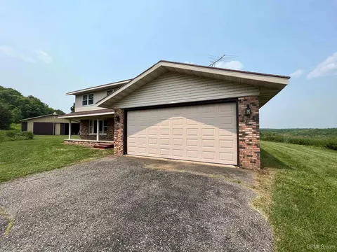 366 Osterlund, Iron River, MI 49935