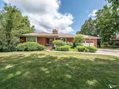 3140 N Custer, Monroe, MI 48162