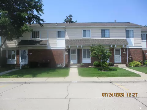 12703 Ronda, Southgate, MI 48195