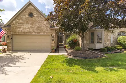 54501 Cambridge, Shelby Township, MI 48315