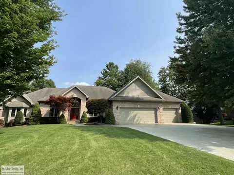23 Golfside Dr, Saint Clair, MI 48079