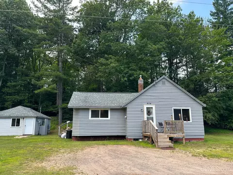 624628 N Willow, Marquette, MI 49855