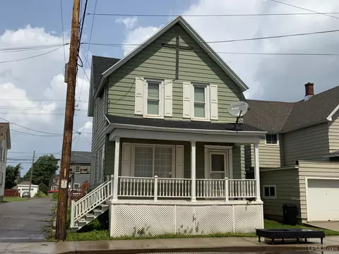 415 Cleveland, Ishpeming, MI 49849