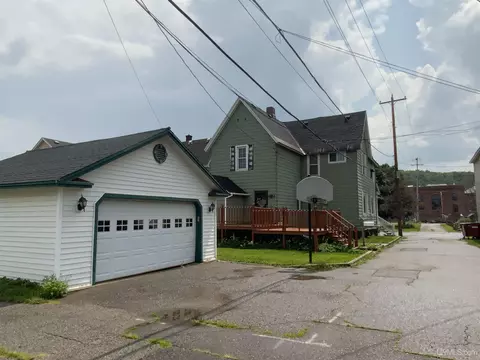 415 Cleveland, Ishpeming, MI 49849 photo 3