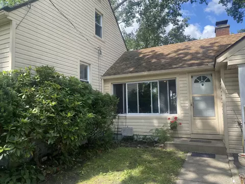 11330 Pardee, Taylor, MI 48180
