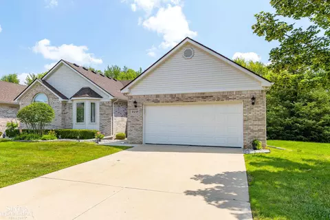 570 E Snowbird #39, Saint Clair, MI 48079