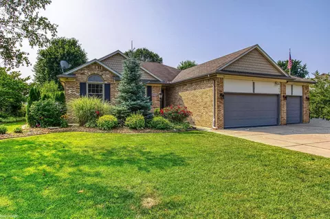 35416 Harrison, New Baltimore, MI 48047