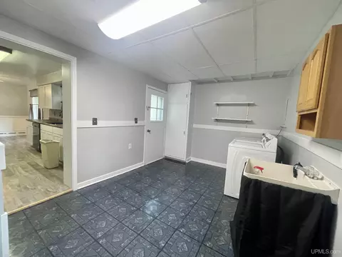 100 Poplar, Ishpeming, MI 49849 photo 30