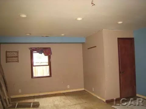 1371 E Vly, Adrian, MI 49221 photo 10