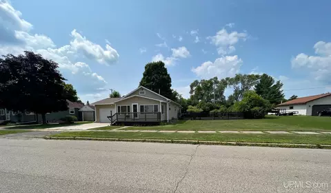 136 Balsam, Kingsford, MI 49802