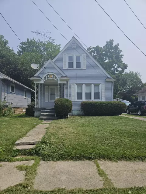 1413 Brabyn, Flint, MI 48503