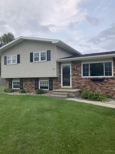 2910 S Jefferson, Bay City, MI 48708