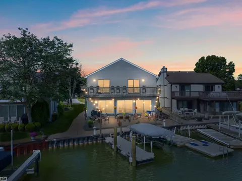 37946 Circle, Harrison Township, MI 48045