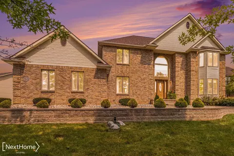 622 Charing Cross, Grand Blanc, MI 48439
